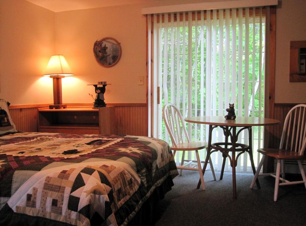 Bear Tree Lodge 위어스비치 외부 사진